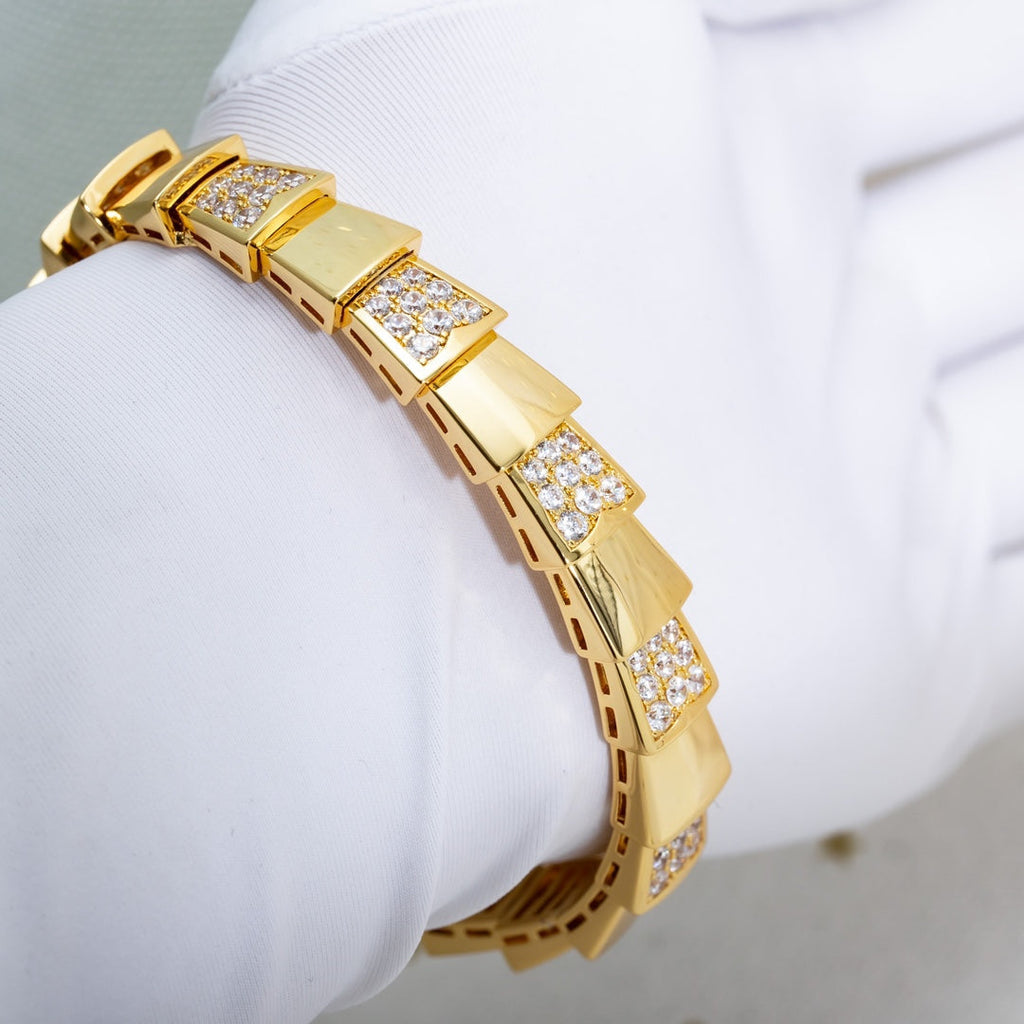 Bvlgari SERPENTI BRACELET 6.8MM GOLD DIAMOND