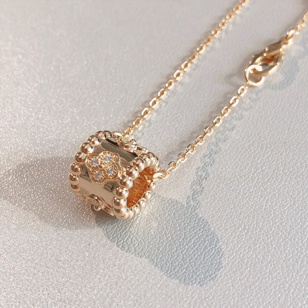 Van Cleef & Arpels CLOVER PINK-GOLD NECKLACE