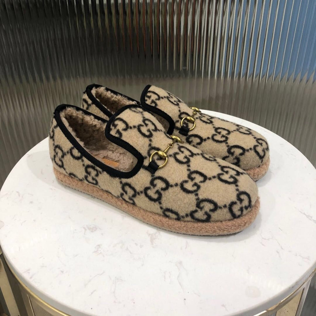 GUCCI HORSEBIT LOAFER IN BEIGE MIX BLACK WOOL AND LAMB FUR LINING