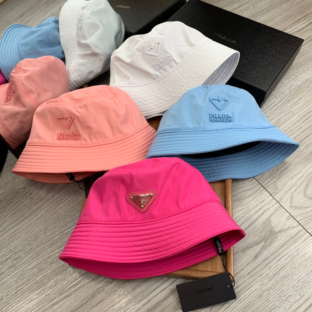 PRADA BUCKET HAT IN CERULEAN BLUE RE-NYLON 234101