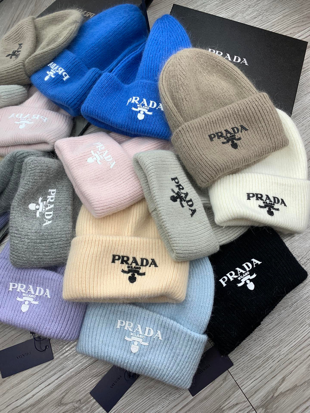 PRADA BEANIE HAT IN LIGHT BLUE WOOL 108744