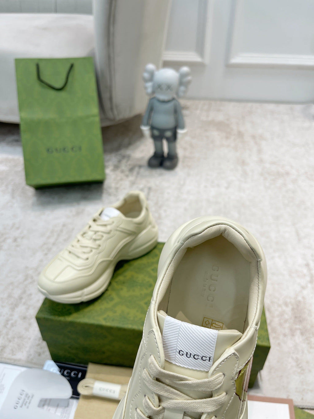 GUCCI RHYTON TRAINER WHITE LAMBSKIN WITH AVOCADO MOTIF
