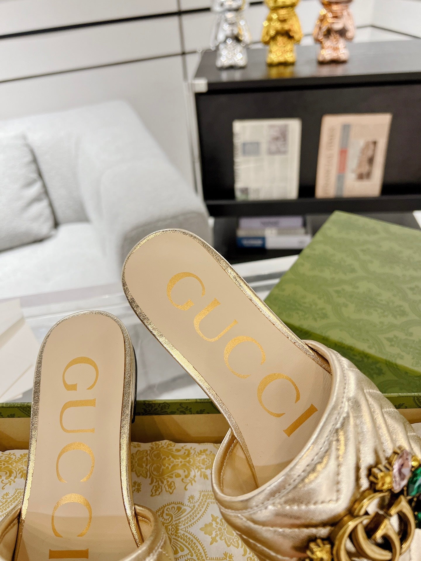 GUCCI SPARKLE CRYSTAL SLIDE SANDAL METALLIC GOLD CALFSKIN