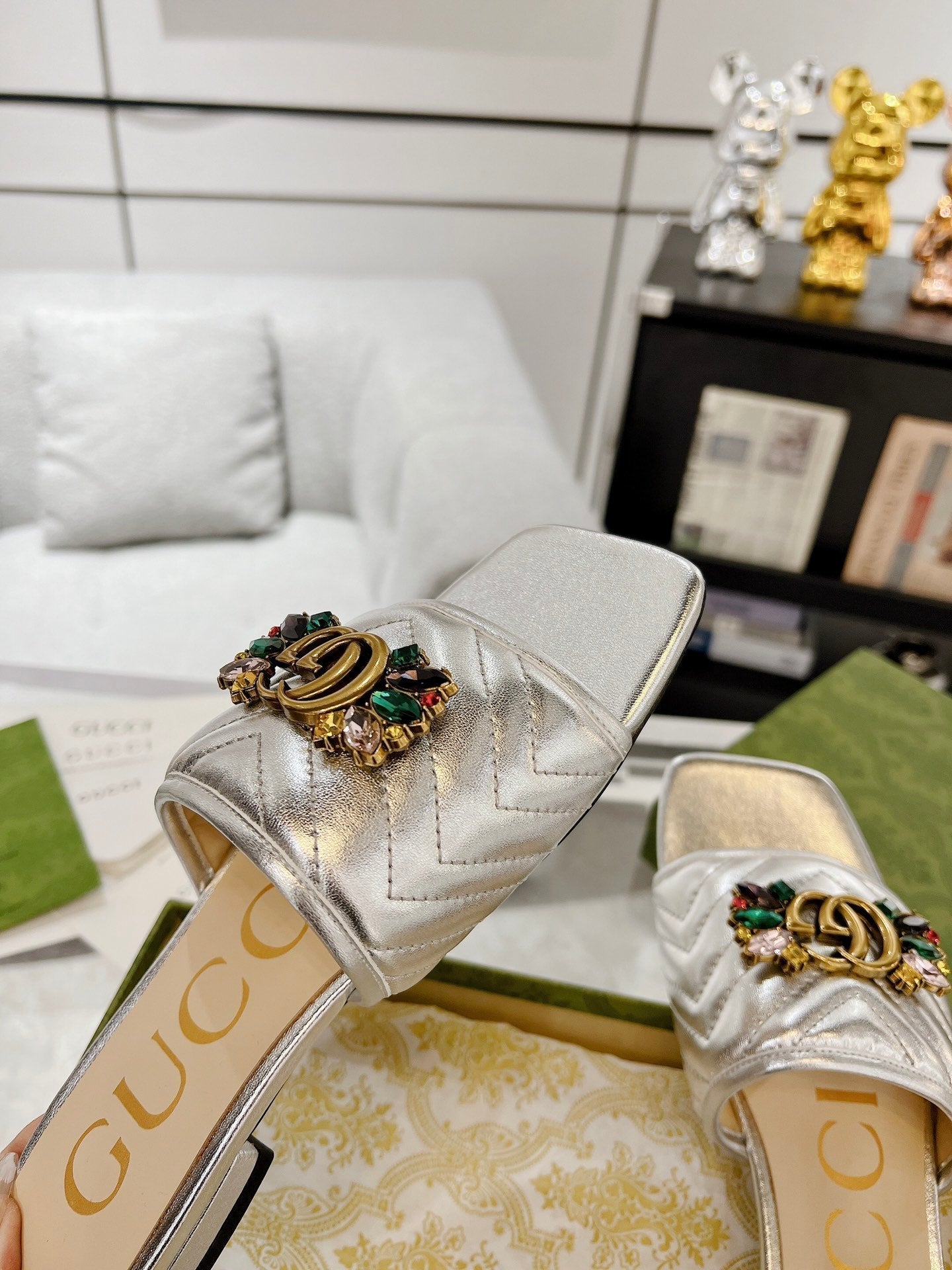 GUCCI SPARKLE CRYSTAL SLIDE SANDAL SILVER CALFSKIN
