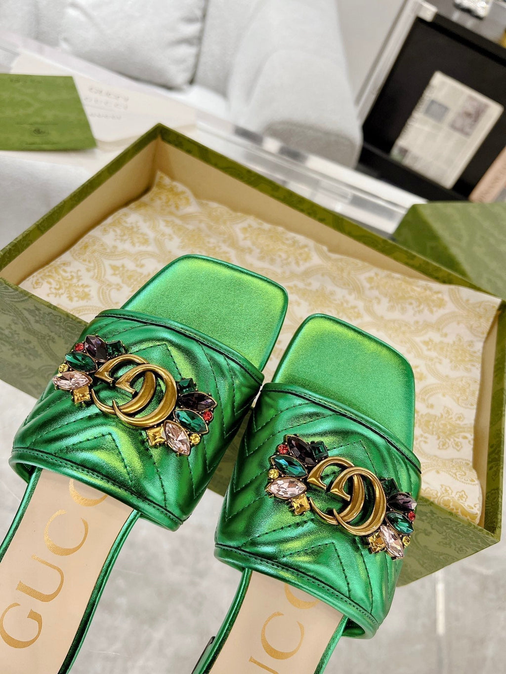 GUCCI SPARKLE CRYSTAL SLIDE SANDAL METALLIC GREEN CALFSKIN