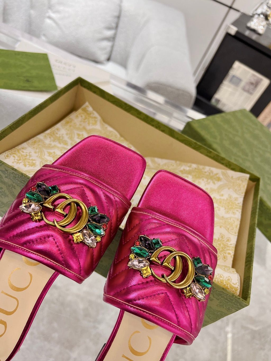 GUCCI SPARKLE CRYSTAL SLIDE SANDAL METALLIC PINK CALFSKIN