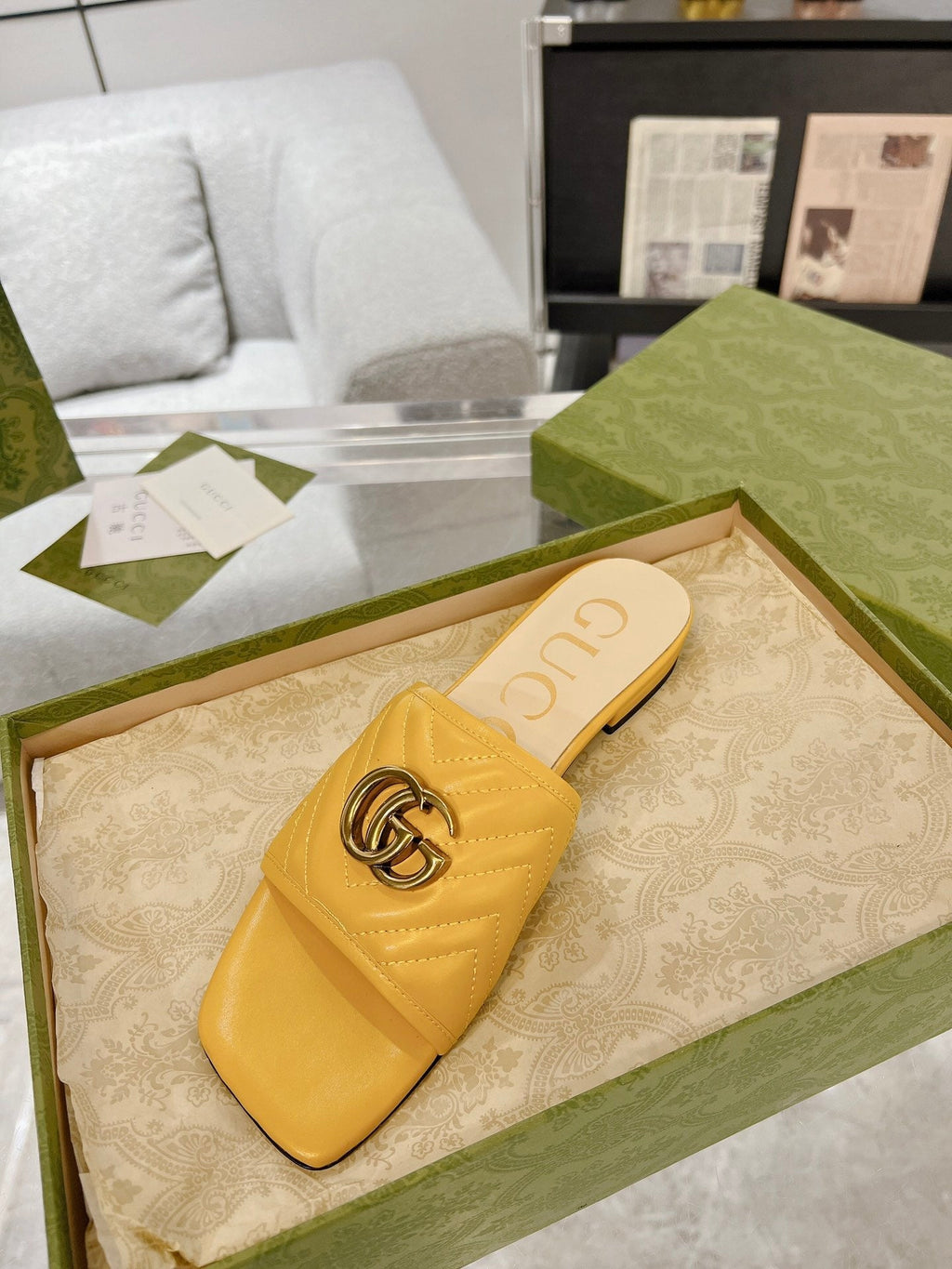 GUCCI EXCLUSIVE SLIDE SANDAL AMBER CALFSKIN