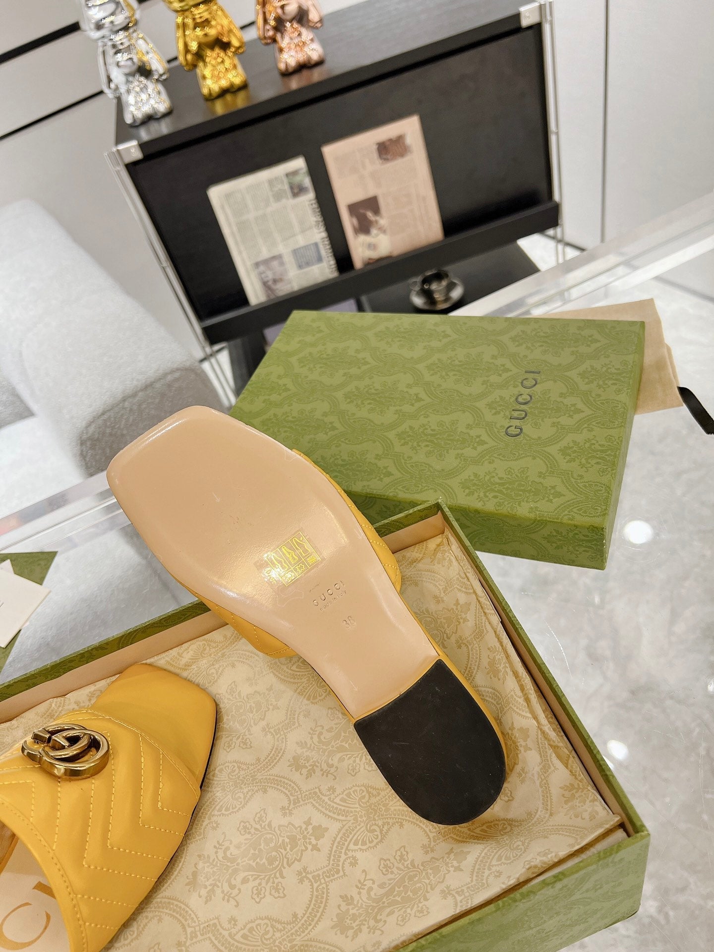 GUCCI EXCLUSIVE SLIDE SANDAL AMBER CALFSKIN
