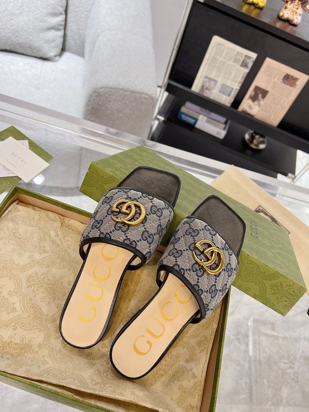 GUCCI EXCLUSIVE SLIDE SANDAL BLACK AND CHARCOAL FABRIC