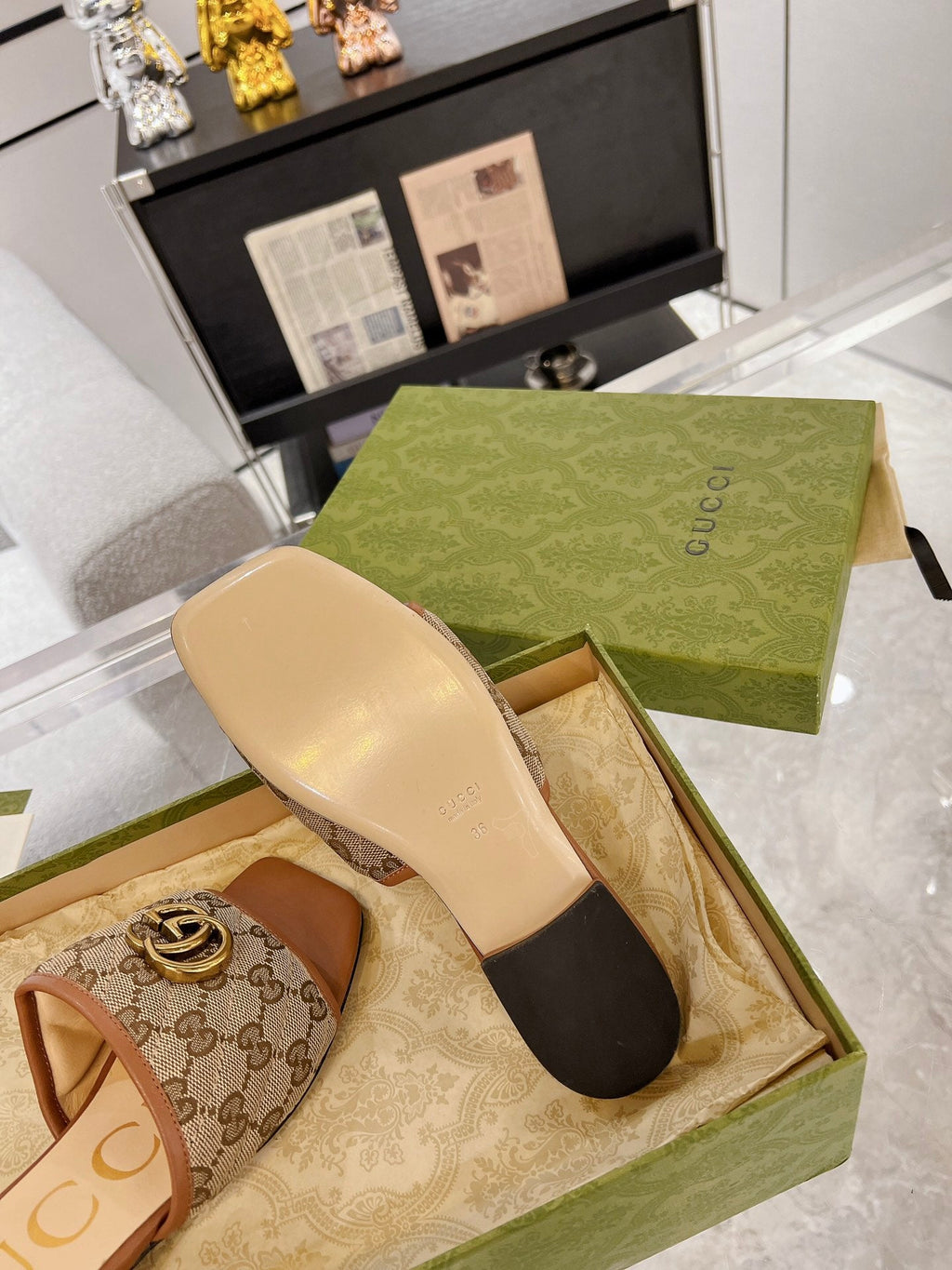 GUCCI EXCLUSIVE SLIDE SANDAL CARAMEL AND BROWN FABRIC