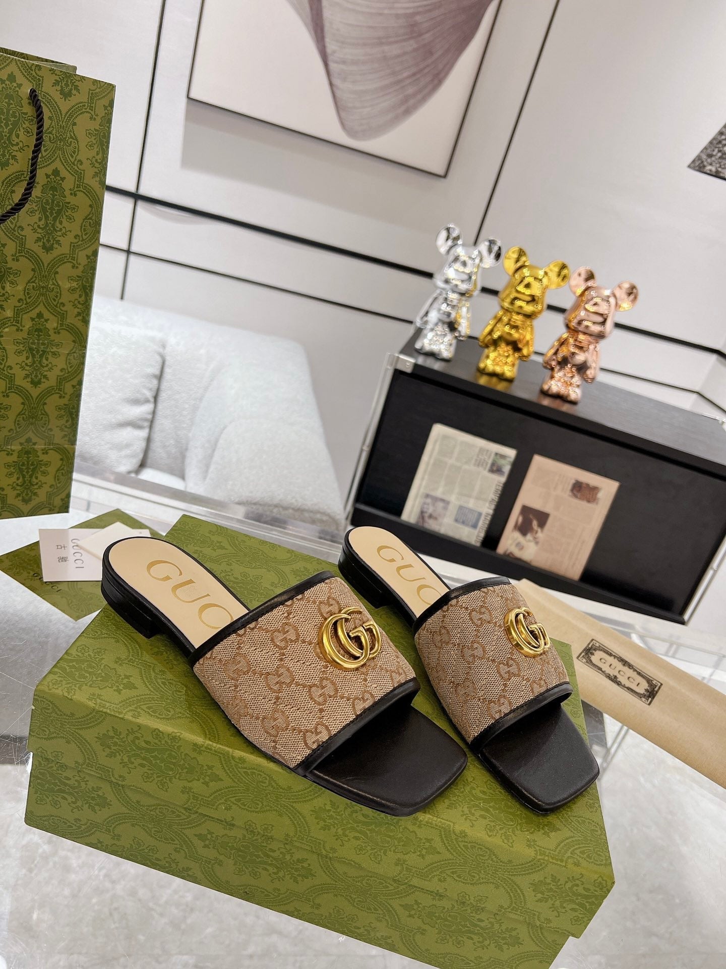 GUCCI EXCLUSIVE SLIDE SANDAL BLACK AND BROWN FABRIC