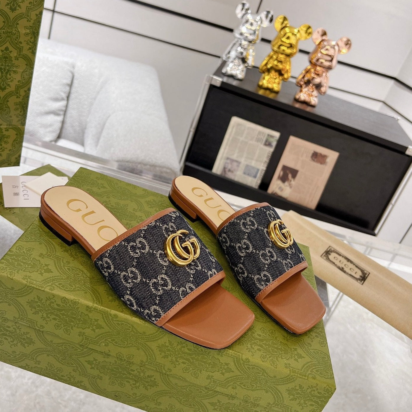 GUCCI EXCLUSIVE SLIDE SANDAL CARAMEL AND BLACK FABRIC