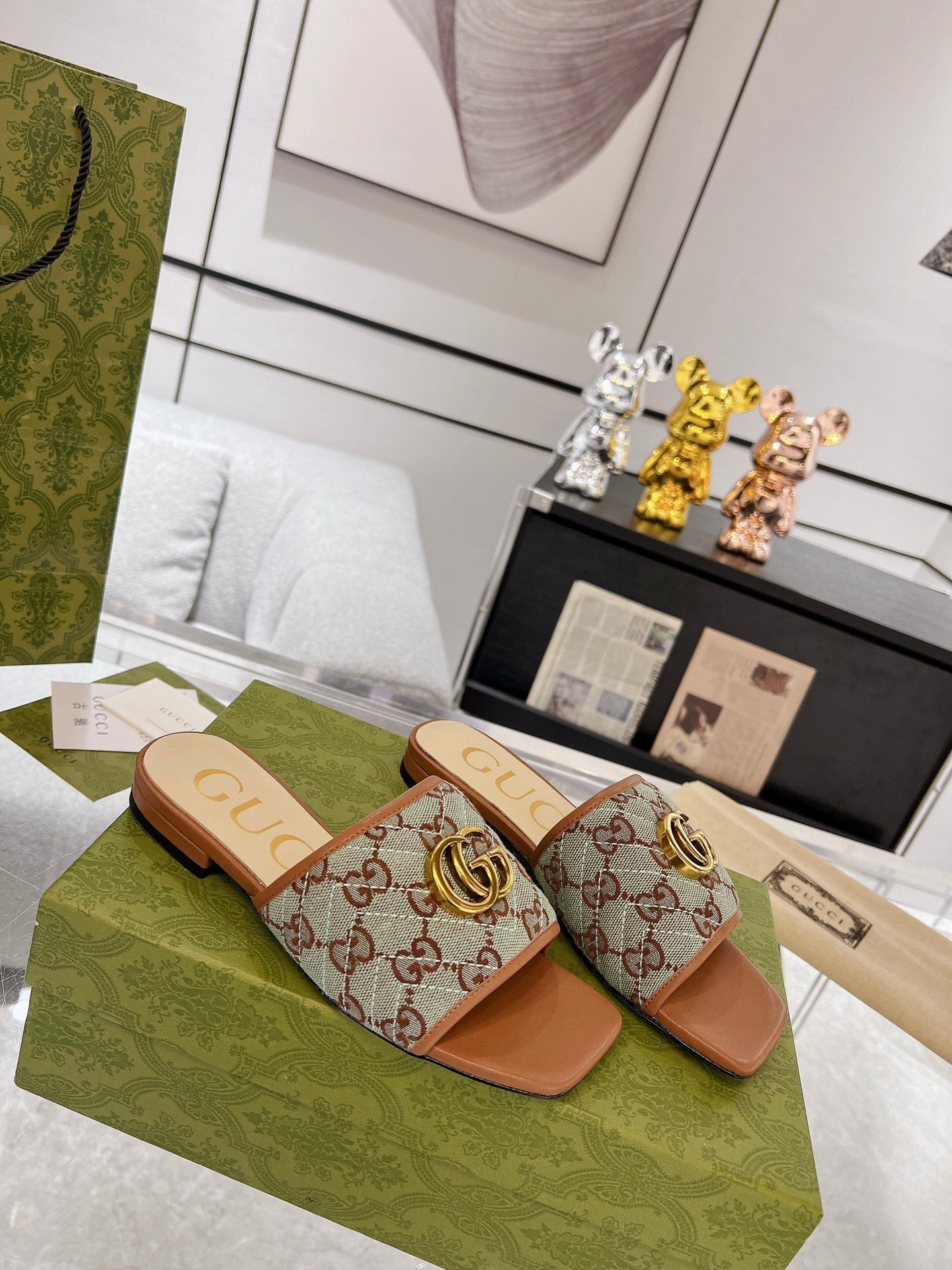 GUCCI EXCLUSIVE SLIDE SANDAL CARAMEL AND GRAY FABRIC