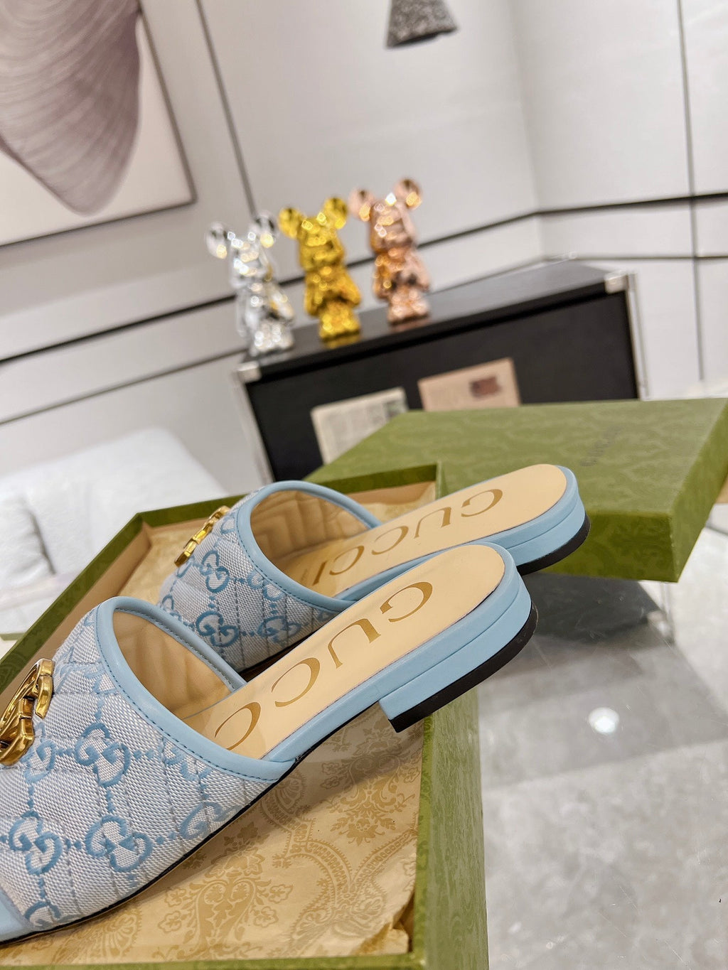 GUCCI EXCLUSIVE SLIDE SANDAL SKY FABRIC