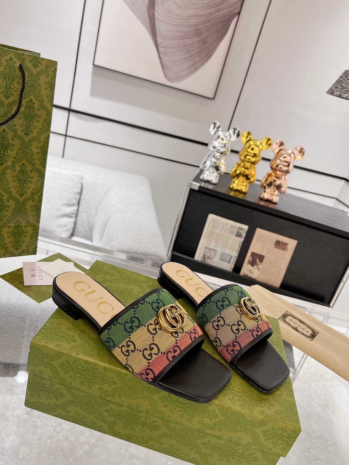 GUCCI EXCLUSIVE SLIDE SANDAL BLACK AND CREAM FABRIC