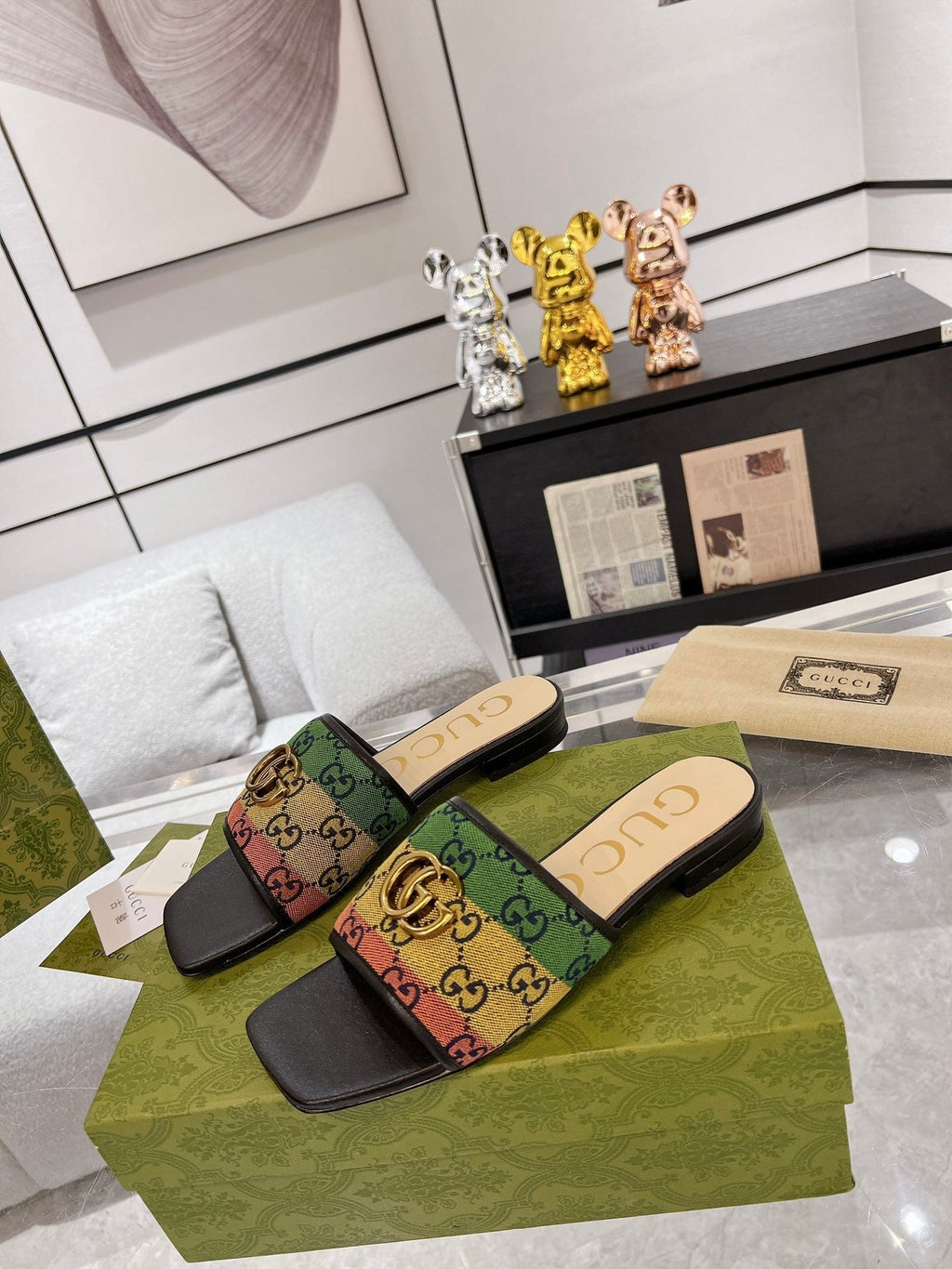 GUCCI EXCLUSIVE SLIDE SANDAL BLACK AND CREAM FABRIC