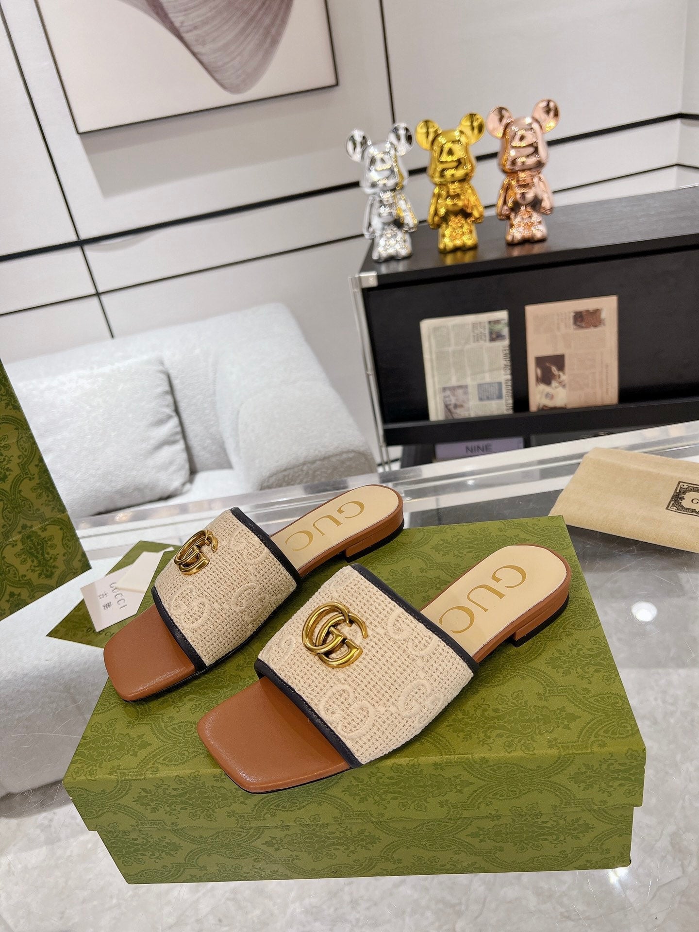 GUCCI EXCLUSIVE SLIDE SANDAL CARAMEL AND CREAM SEDGE
