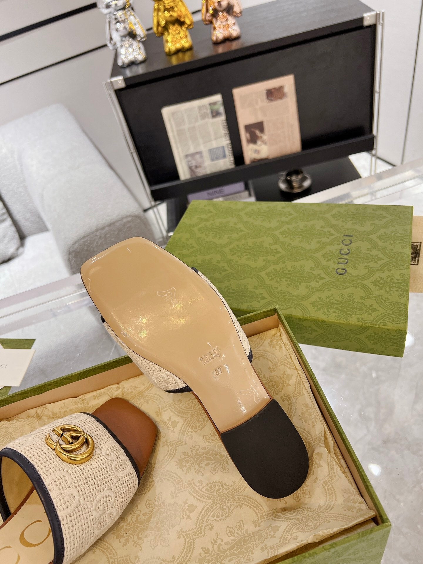 GUCCI EXCLUSIVE SLIDE SANDAL CARAMEL AND CREAM SEDGE