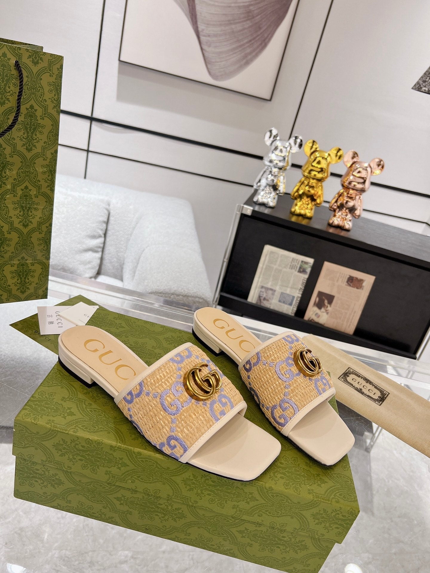 GUCCI EXCLUSIVE SLIDE SANDAL IVORY SEDGE