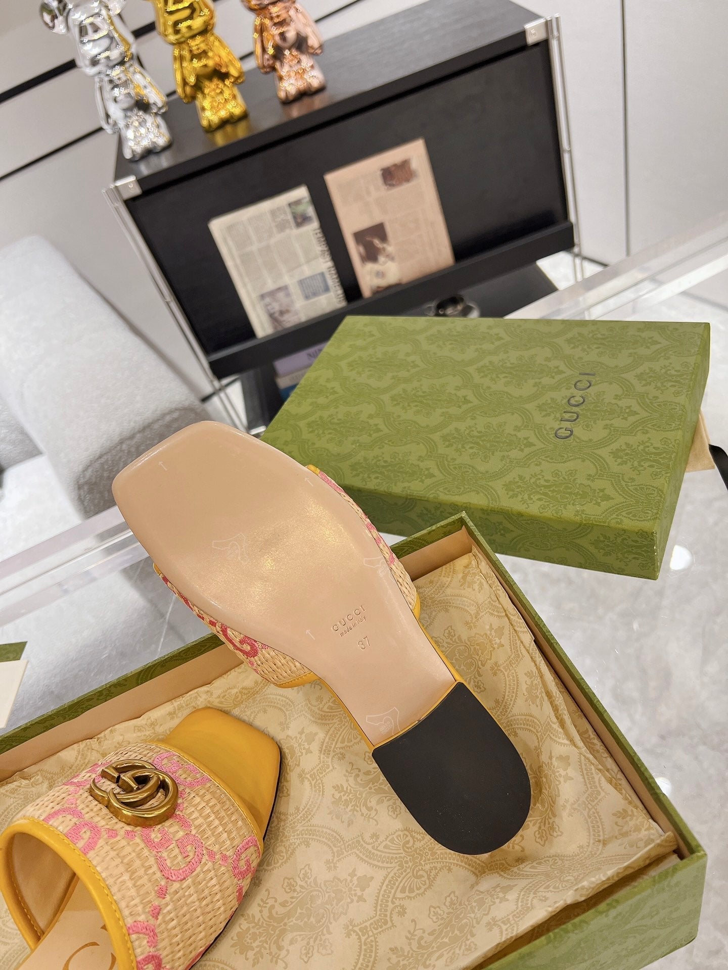 GUCCI EXCLUSIVE SLIDE SANDAL AMBER SEDGE