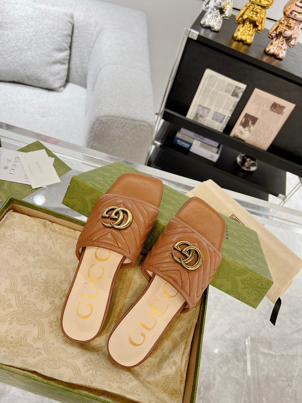 GUCCI EXCLUSIVE SLIDE SANDAL CARAMEL CALFSKIN