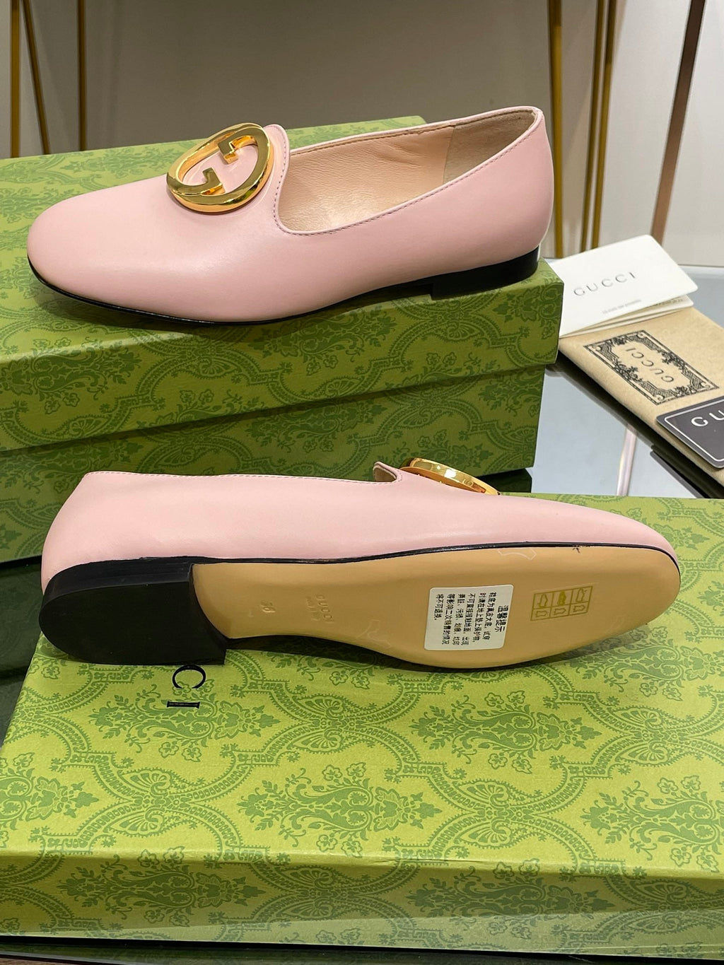 GUCCI BLONDIE LOGO-PLAQUE LOAFERS IN LIGHT PINK CALFSKIN WITH GOLD HARDWARE