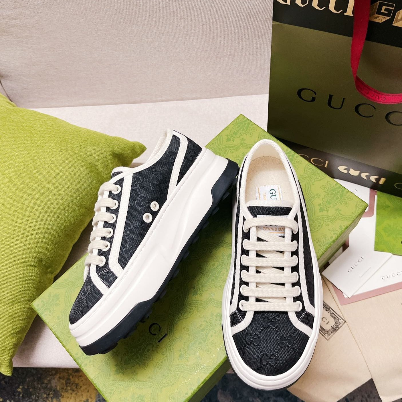 GUCCI Canvas lace-up sneakers Black White