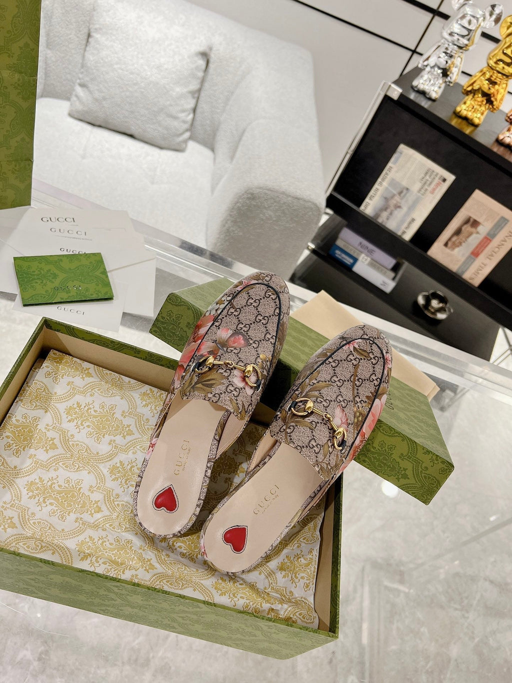 GUCCI HORSEBIT FLOWER SLIPPER MULE IN DARK BEIGE MONOGRAM JACQUARD FABRIC