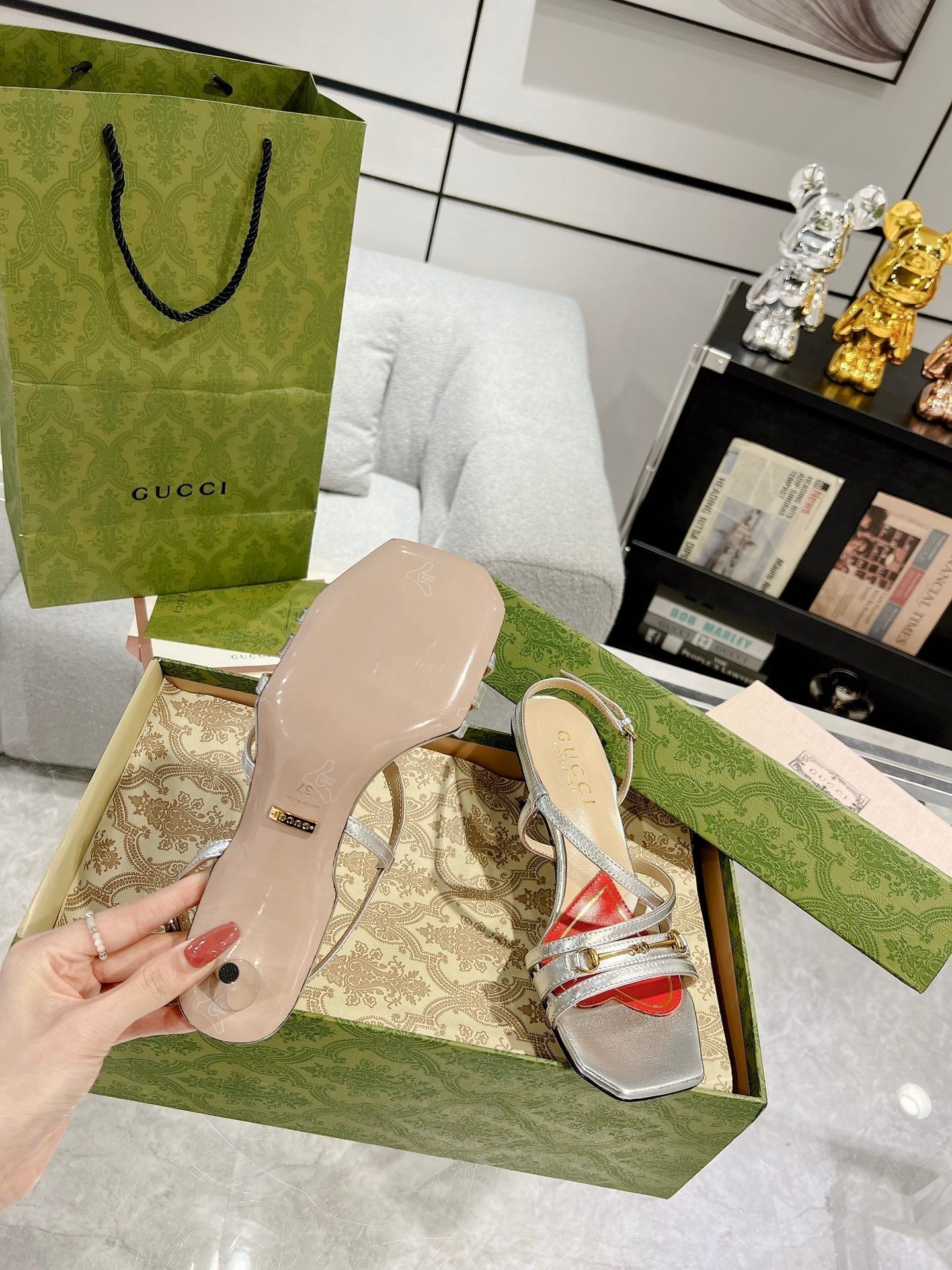 GUCCI HIGH HEEL 65MM IN SILVER CALFSKIN WITH RED HEART