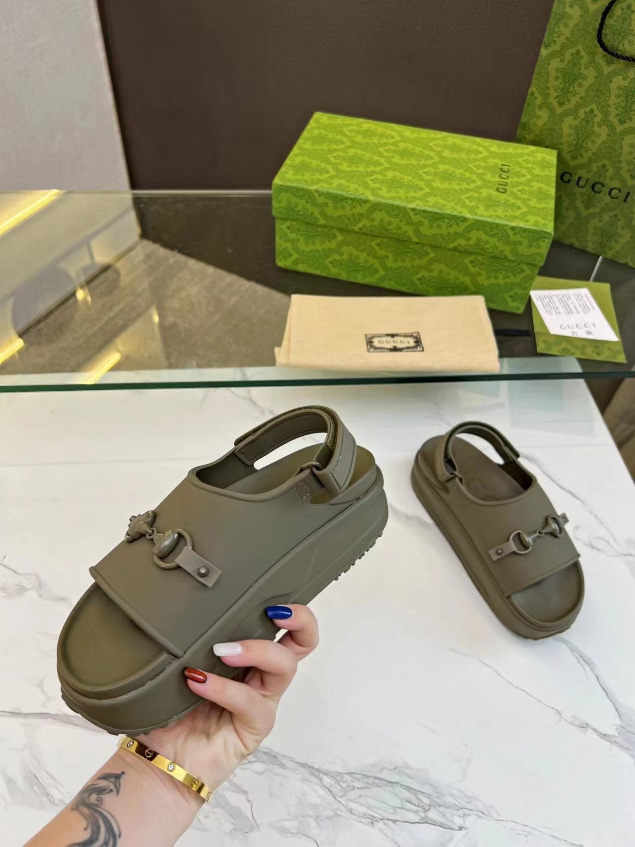 GUCCI HORSEBIT FLATFORM SANDAL 5 CM IN ARMY GREEN IMPORTED TPU