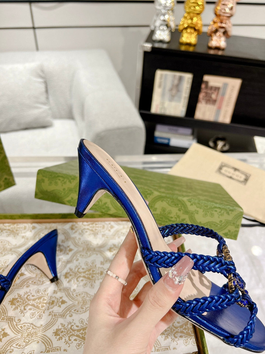 GUCCI CRYSTAL MID - HEEL AZURE CALFSKIN