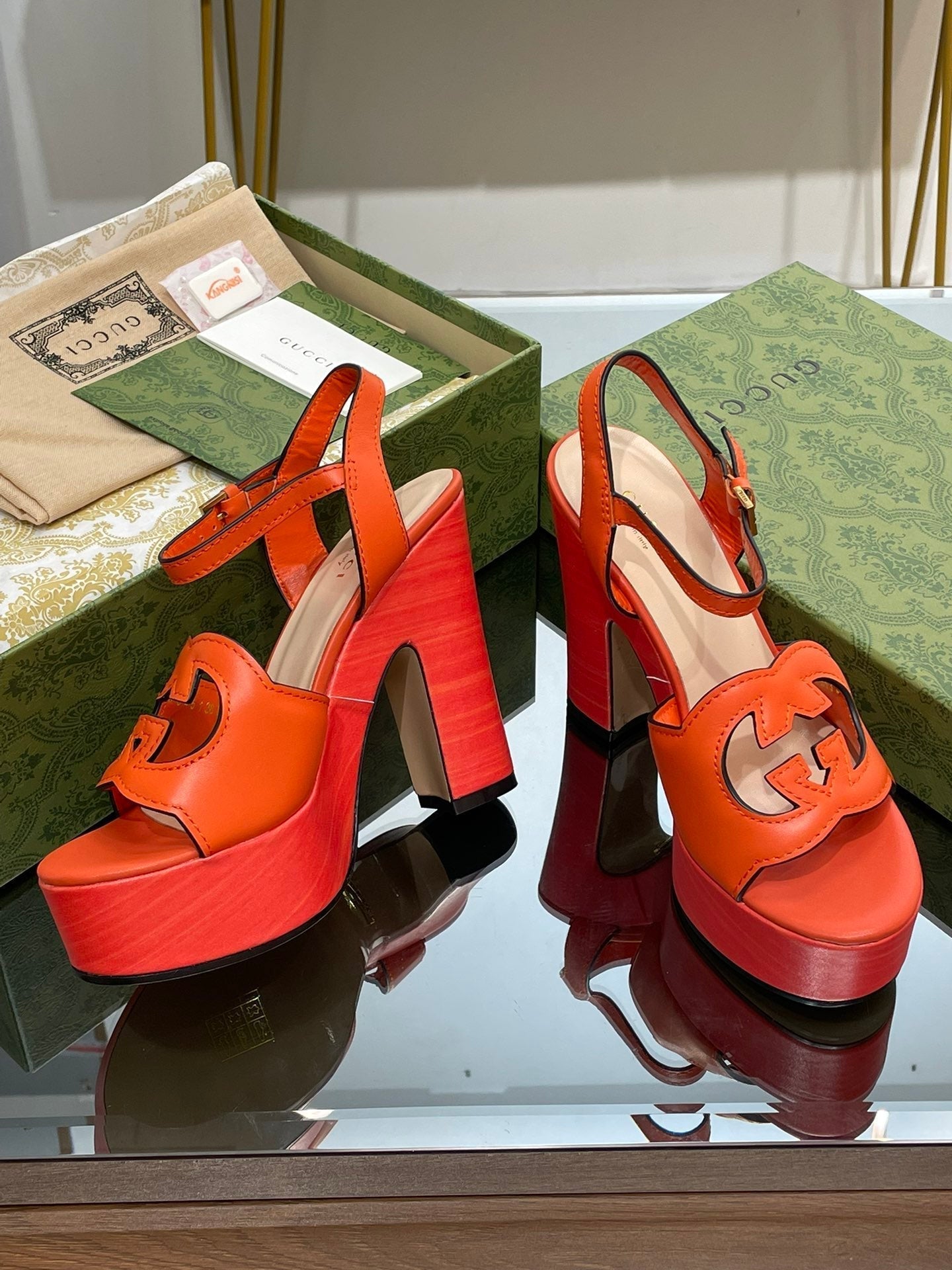 GUCCI 120 INTERLOCKING G SANDAL ORANGE CALFSKIN