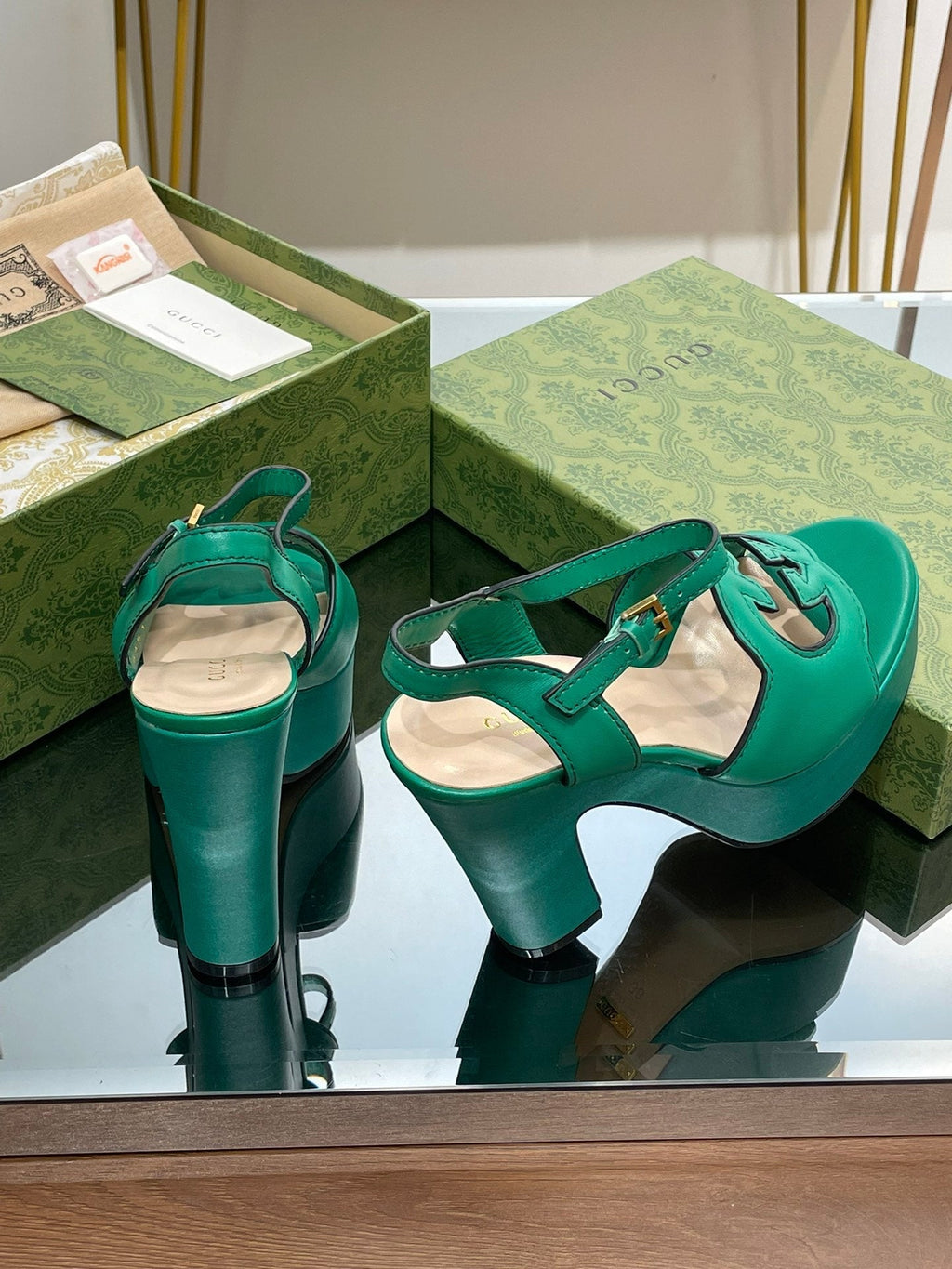 GUCCI 120 INTERLOCKING G SANDAL JADE GREEN CALFSKIN