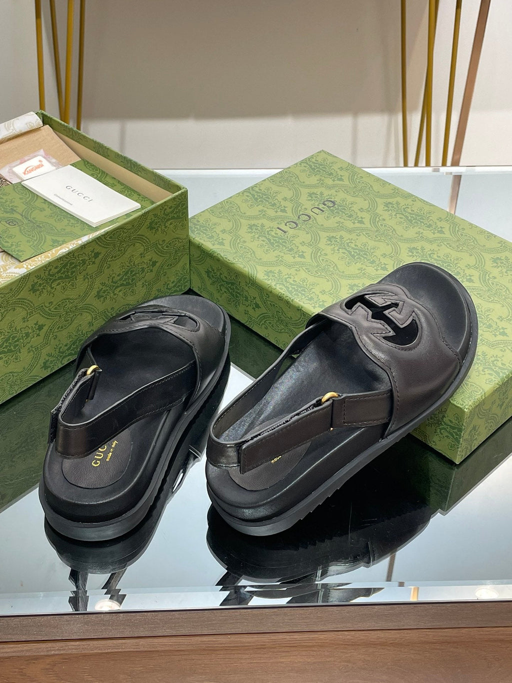 GUCCI INTERLOCKING G CUT OUT SANDAL BLACK LAMBSKIN