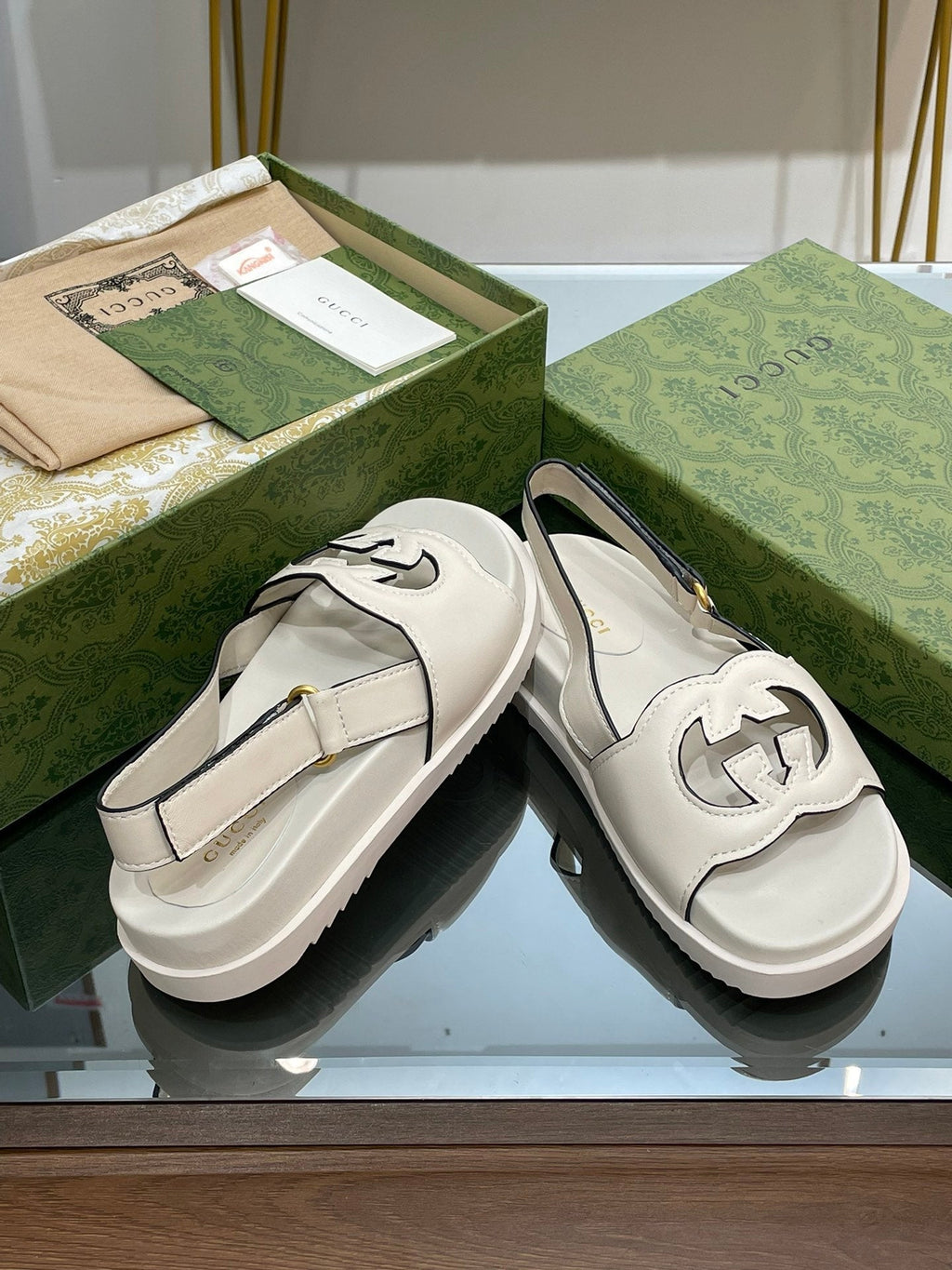 GUCCI INTERLOCKING G CUT OUT SANDAL WHITE LAMBSKIN