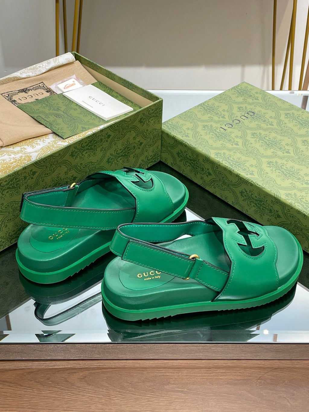 GUCCI INTERLOCKING G CUT OUT SANDAL JADE GREEN LAMBSKIN