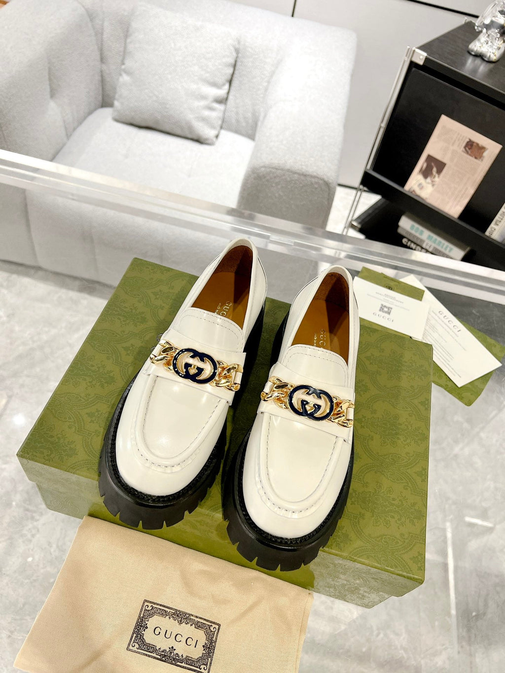 GUCCI LOAFER WITH  CHAINS WHITE CALFSKIN