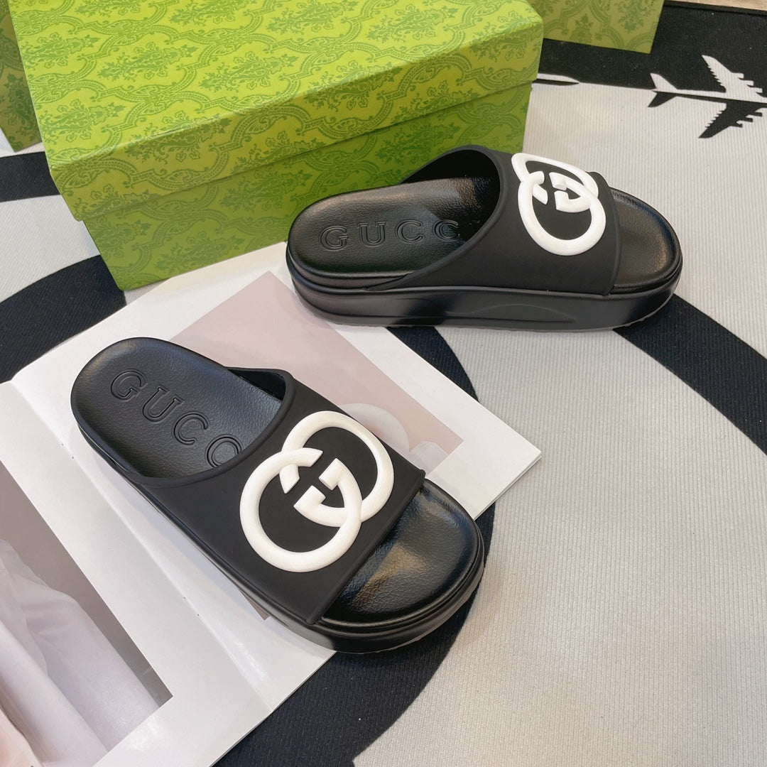 GUCCI INTERLOCKING G SLIDE SANDAL IN BLACK IMPORTED TPU