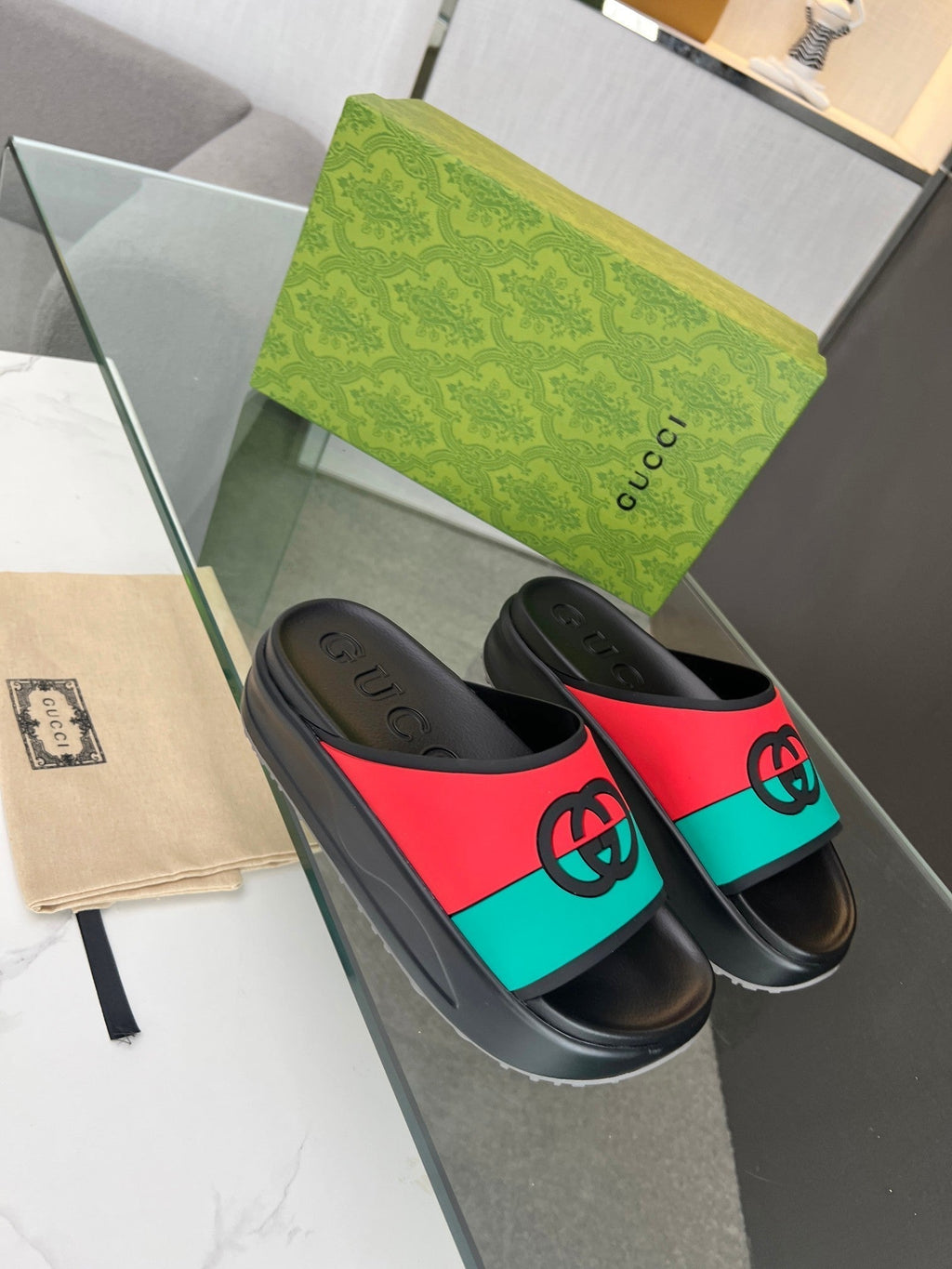 GUCCI INTERLOCKING G SLIDE SANDAL IN BLACK MIX COLORFUL IMPORTED TPU
