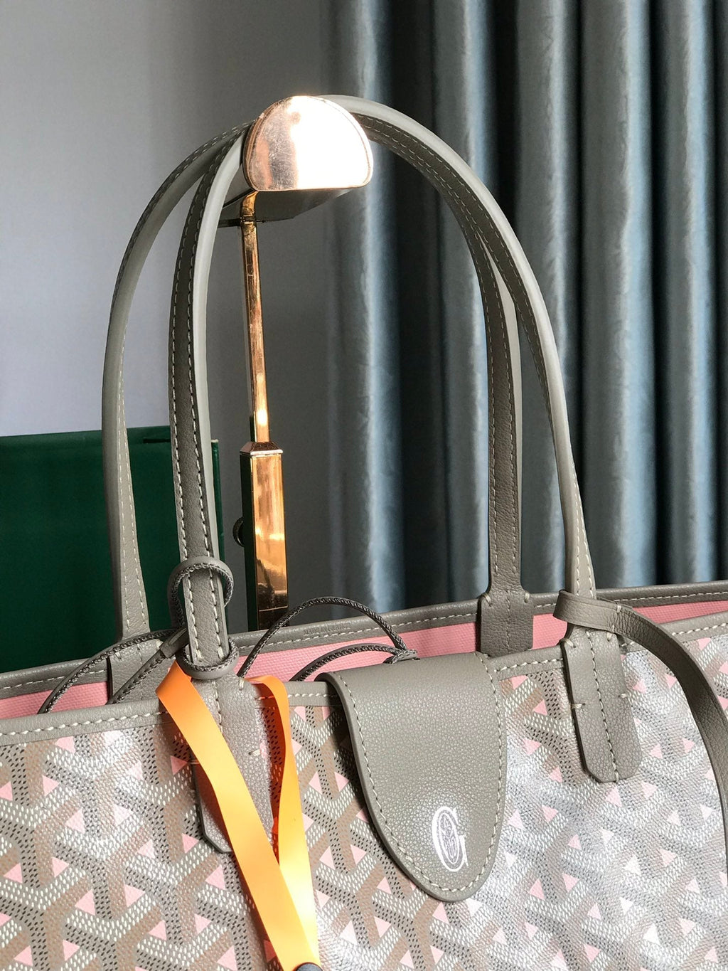 SAINT LOUIS PM 34 IN GREY MIX PINK GOYARDINE CANVAS AND CALFSKIN