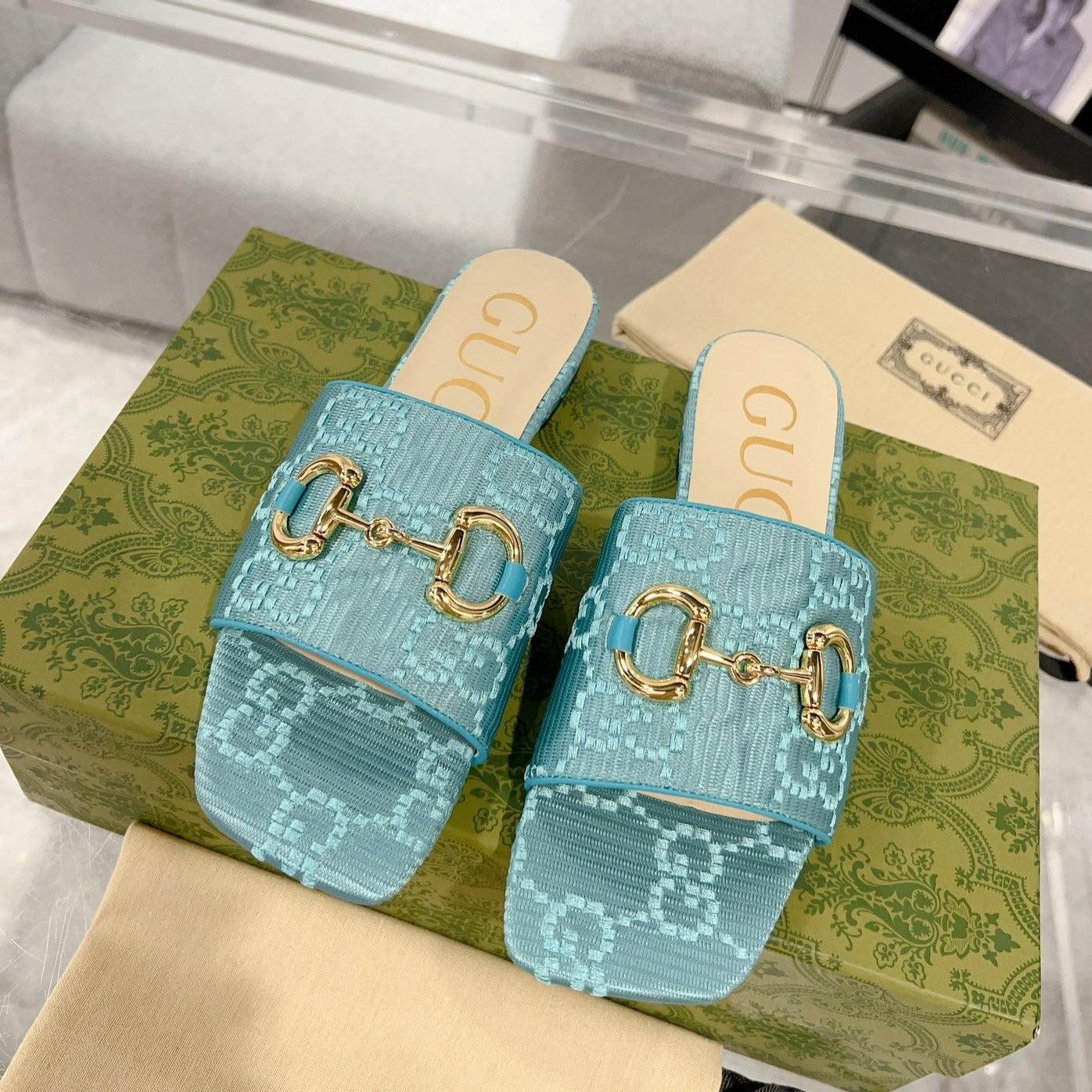 GUCCI CHUNKY SLIDE SANDAL BLUE SKY CALFSKIN