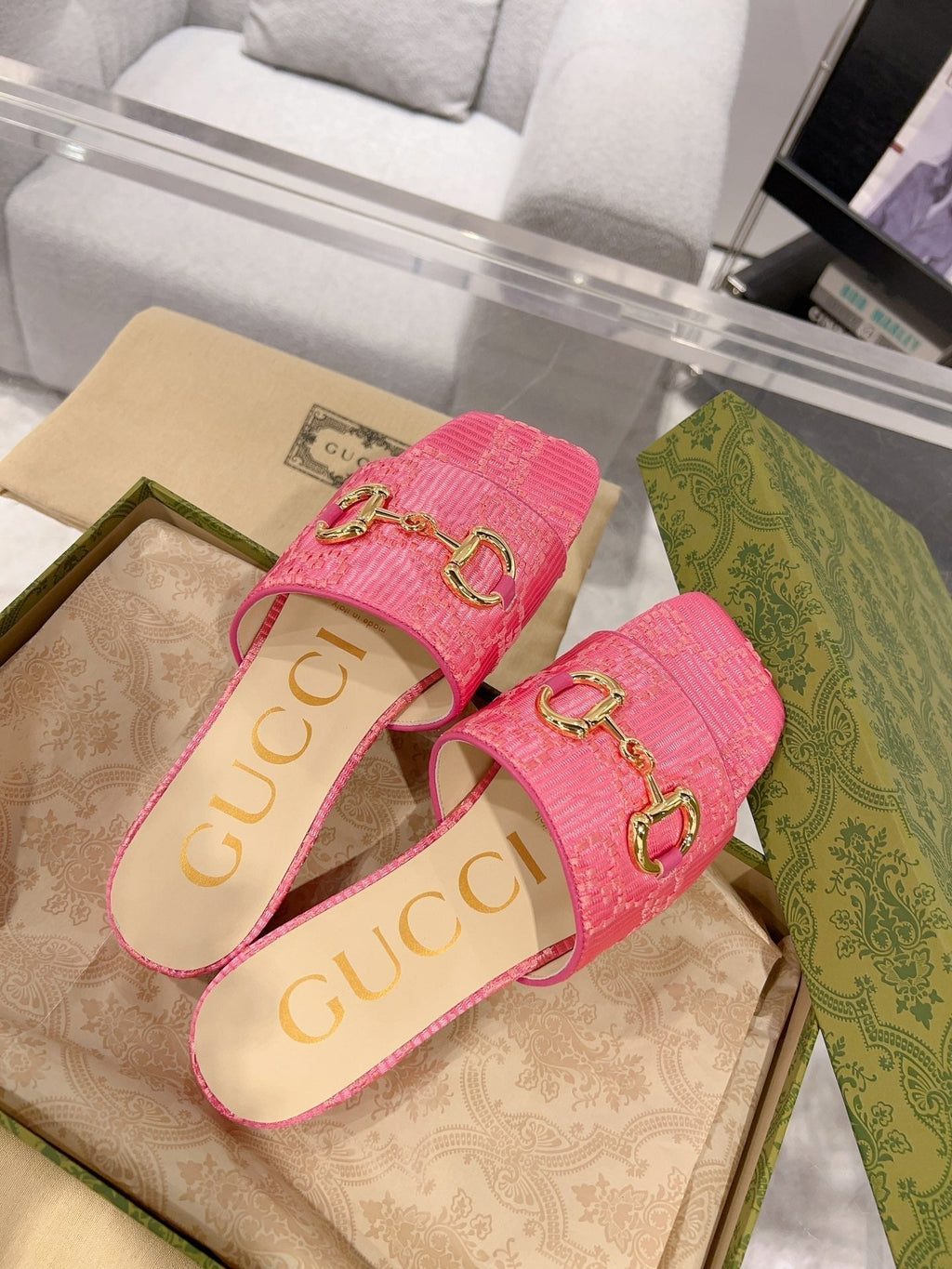 GUCCI CHUNKY SLIDE SANDAL BRIGHT PINK CALFSKIN