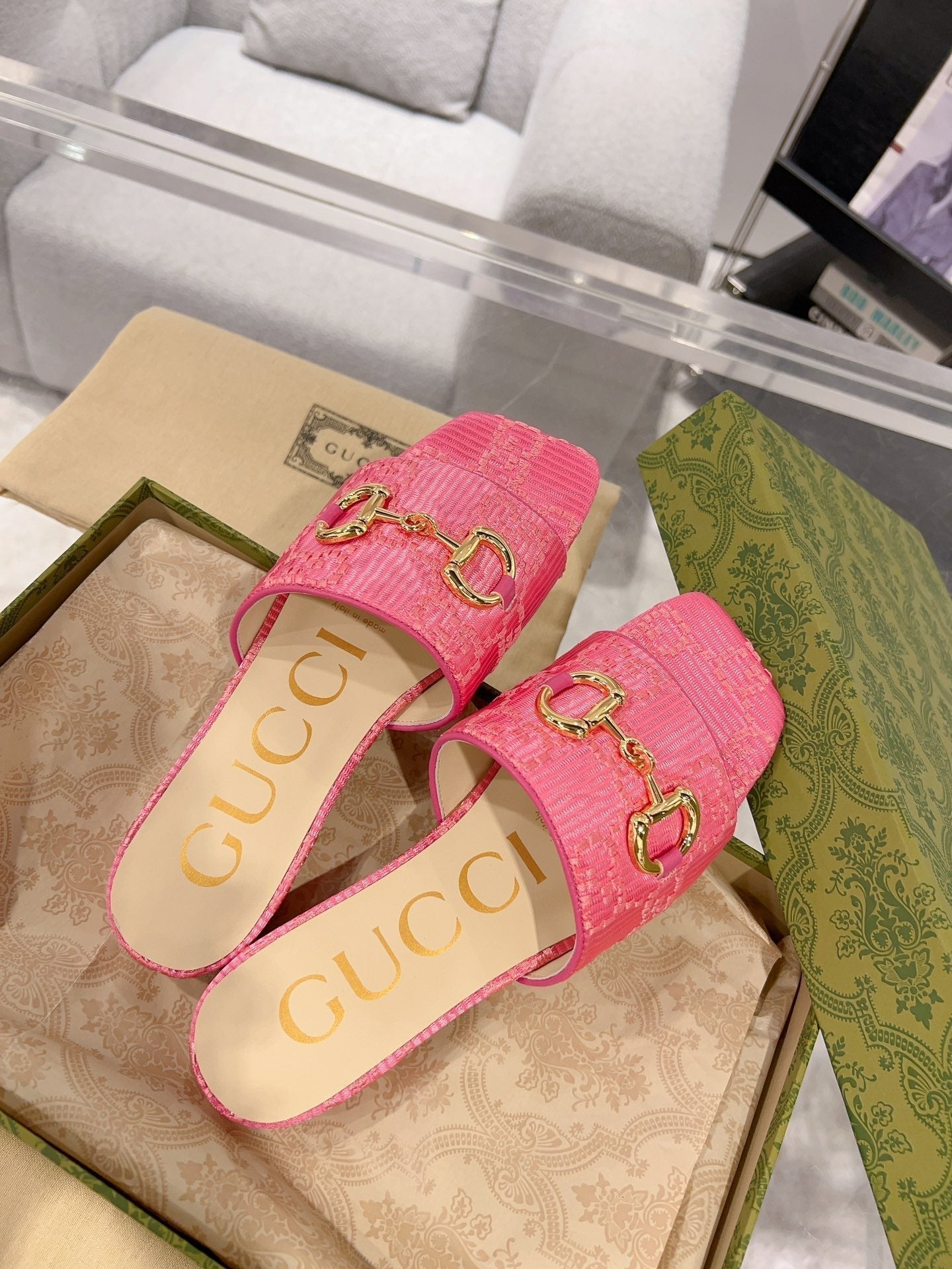 GUCCI CHUNKY SLIDE SANDAL BRIGHT PINK CALFSKIN