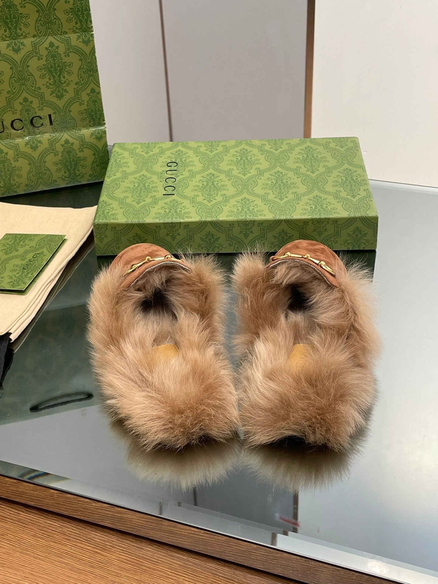 GUCCI HORSEBIT MULE IN BRONZE BROWN SUEDE AND LAMB WOOL LINING