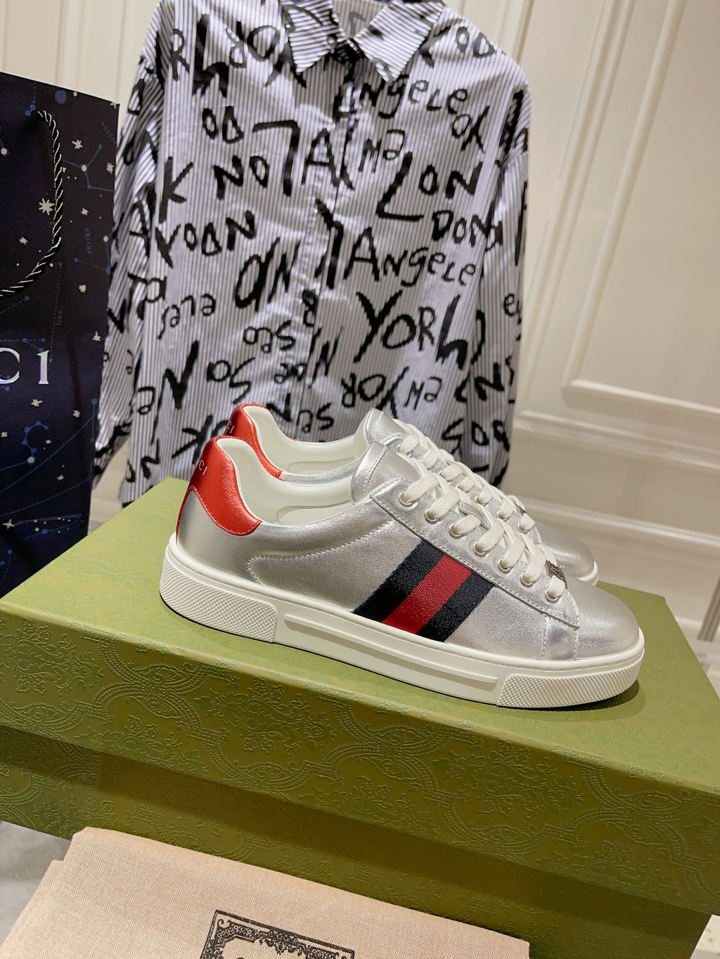 GUCCI ACE  SUPREME TRAINER SILVER CALFSKIN