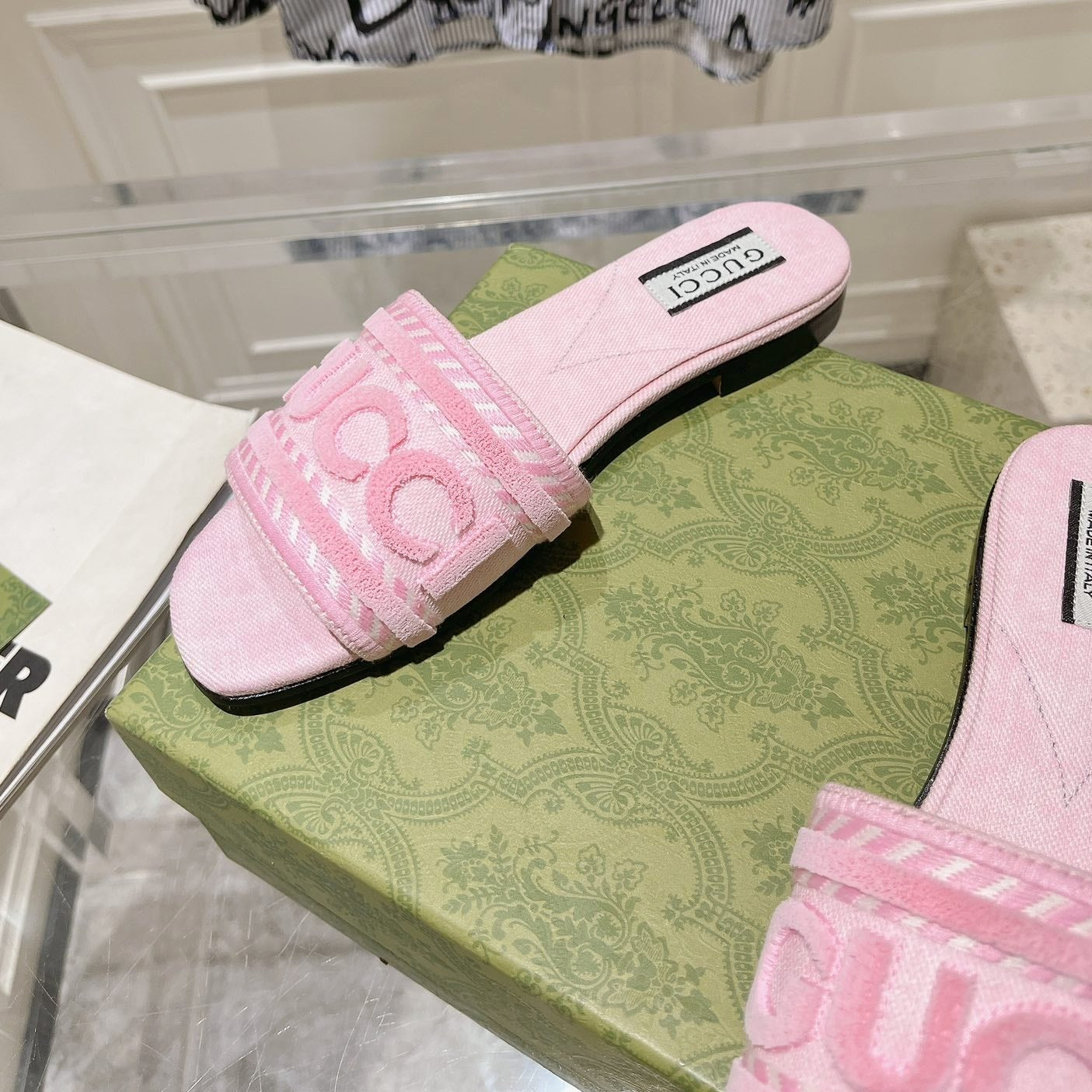 GUCCI Interlocking double G hollow slippers PInk Rose