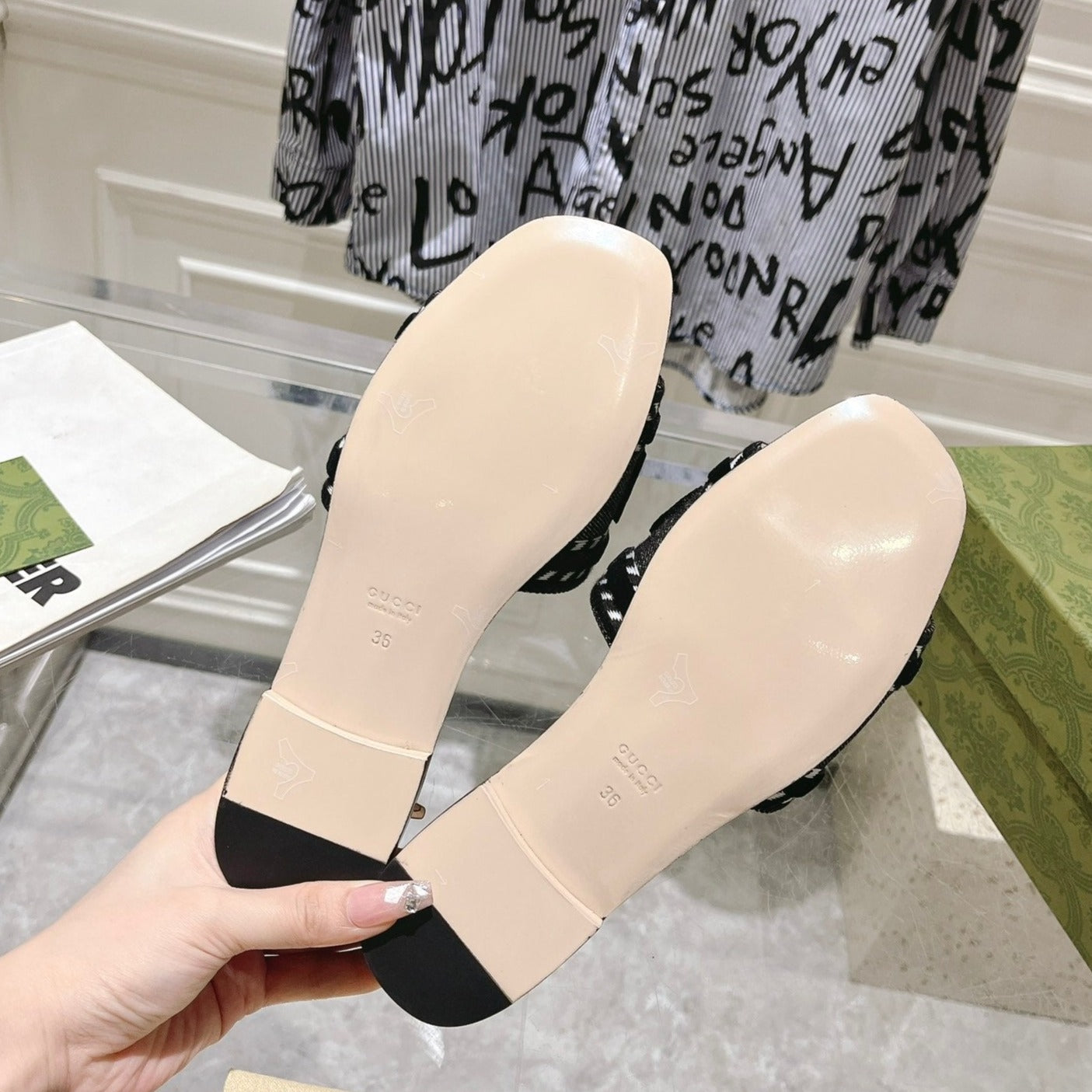 GUCCI Interlocking double G hollow slippers Black