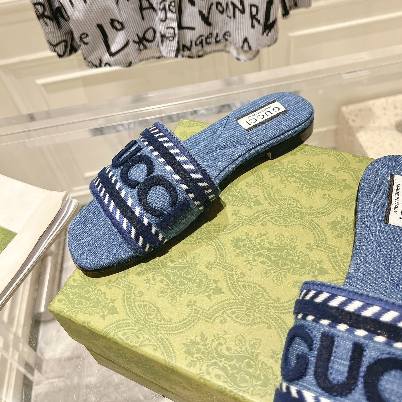 GUCCI Interlocking double G hollow slippers Neon Blue