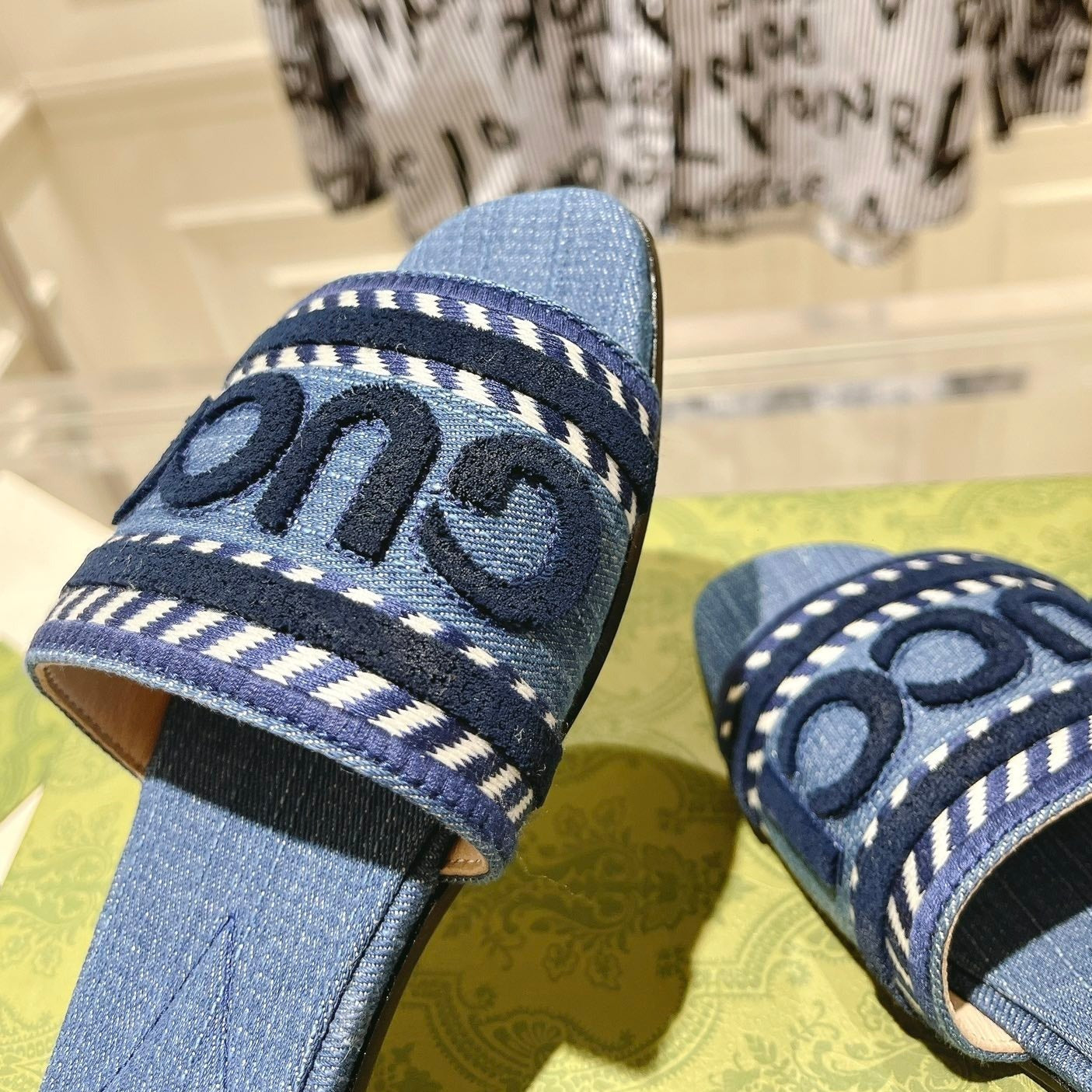 GUCCI Interlocking double G hollow slippers Neon Blue