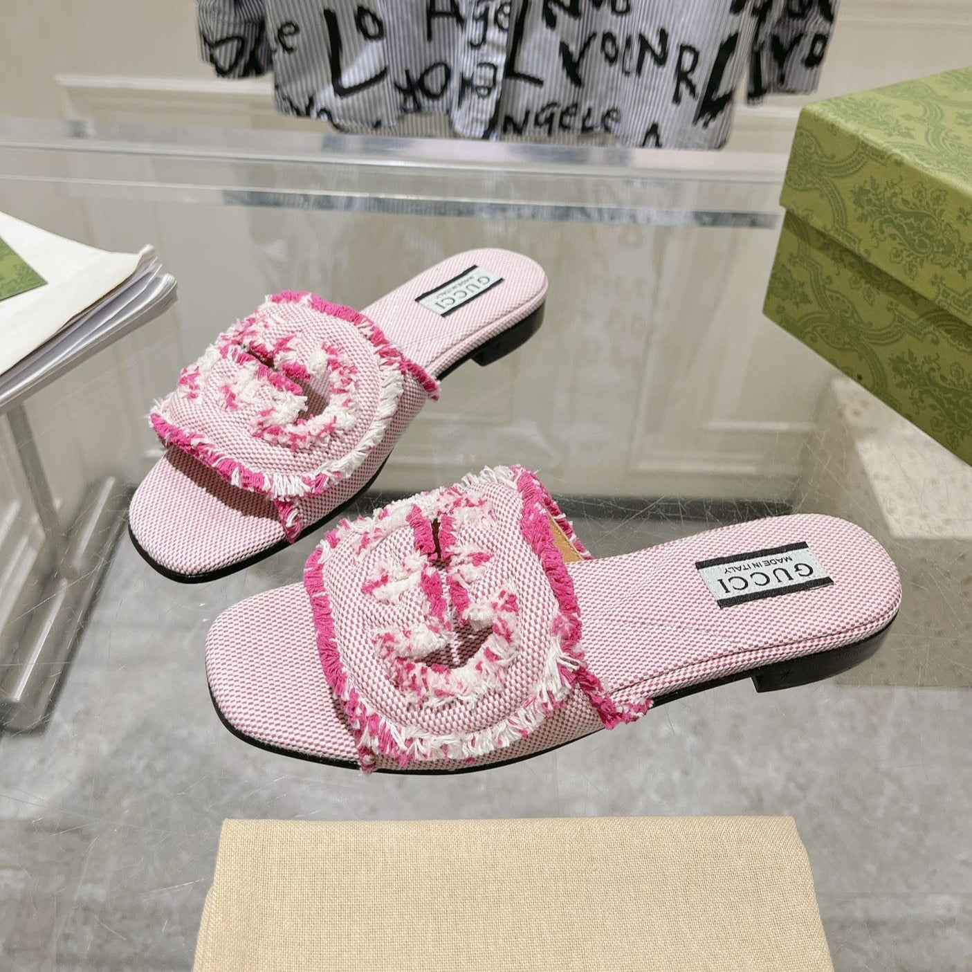 GUCCI Interlocking double G hollow slippers Neon pink